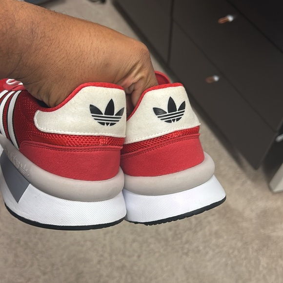 Adidas Retroset Scarlet - Picture 5 of 6